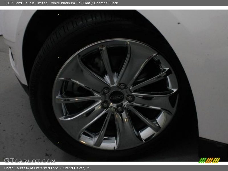 White Platinum Tri-Coat / Charcoal Black 2012 Ford Taurus Limited