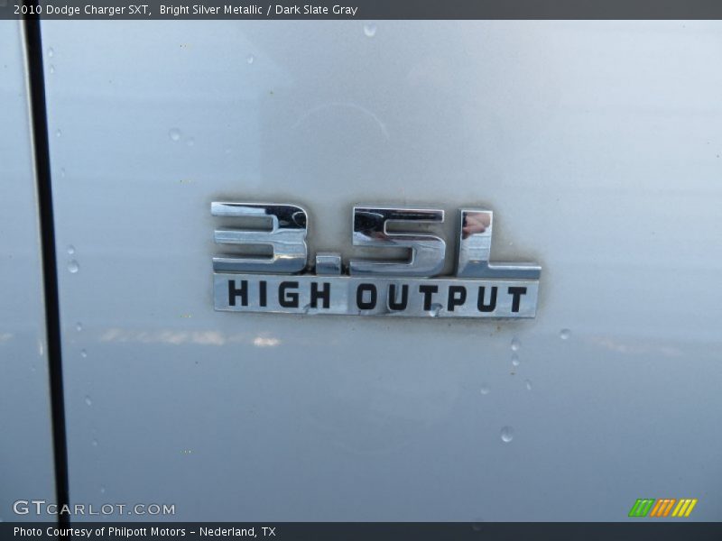 Bright Silver Metallic / Dark Slate Gray 2010 Dodge Charger SXT
