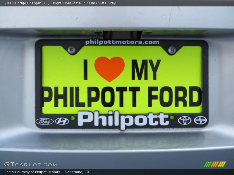 Bright Silver Metallic / Dark Slate Gray 2010 Dodge Charger SXT