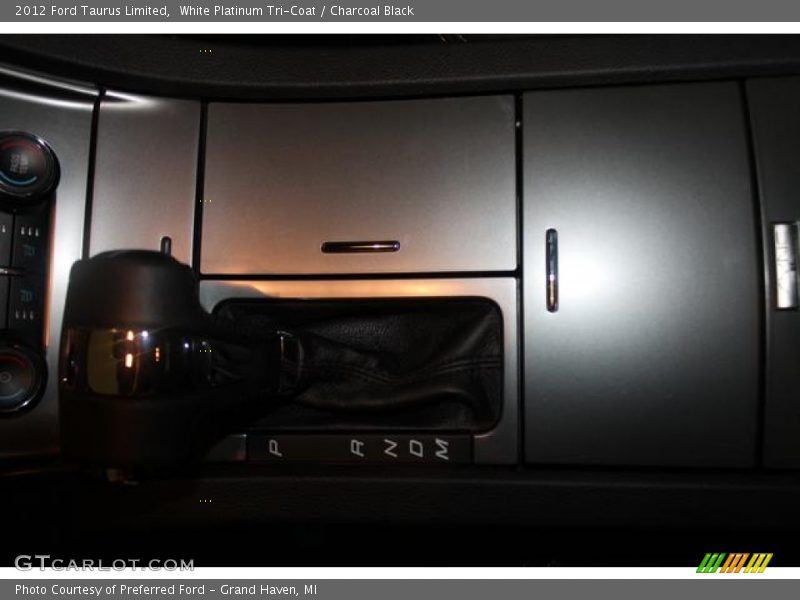 White Platinum Tri-Coat / Charcoal Black 2012 Ford Taurus Limited
