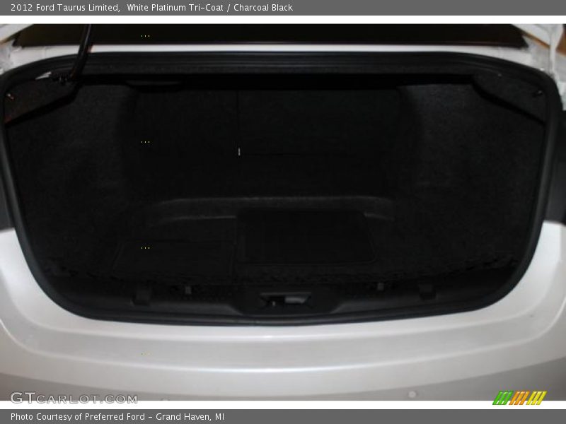 White Platinum Tri-Coat / Charcoal Black 2012 Ford Taurus Limited