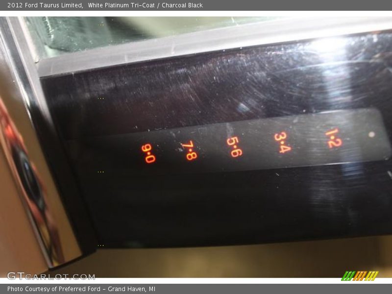White Platinum Tri-Coat / Charcoal Black 2012 Ford Taurus Limited