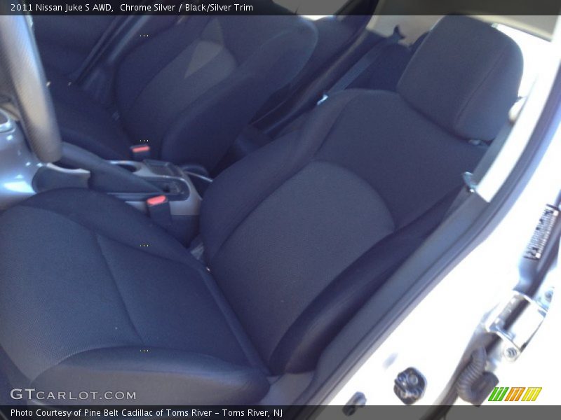 Chrome Silver / Black/Silver Trim 2011 Nissan Juke S AWD