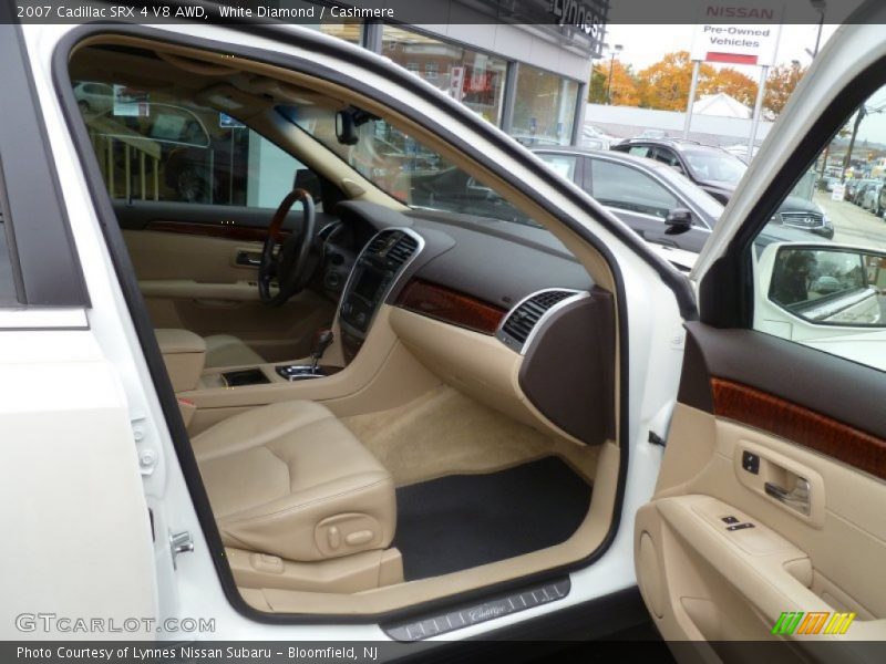White Diamond / Cashmere 2007 Cadillac SRX 4 V8 AWD