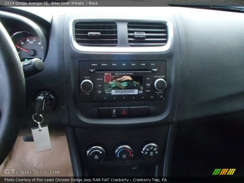 Billet Silver Metallic / Black 2014 Dodge Avenger SE
