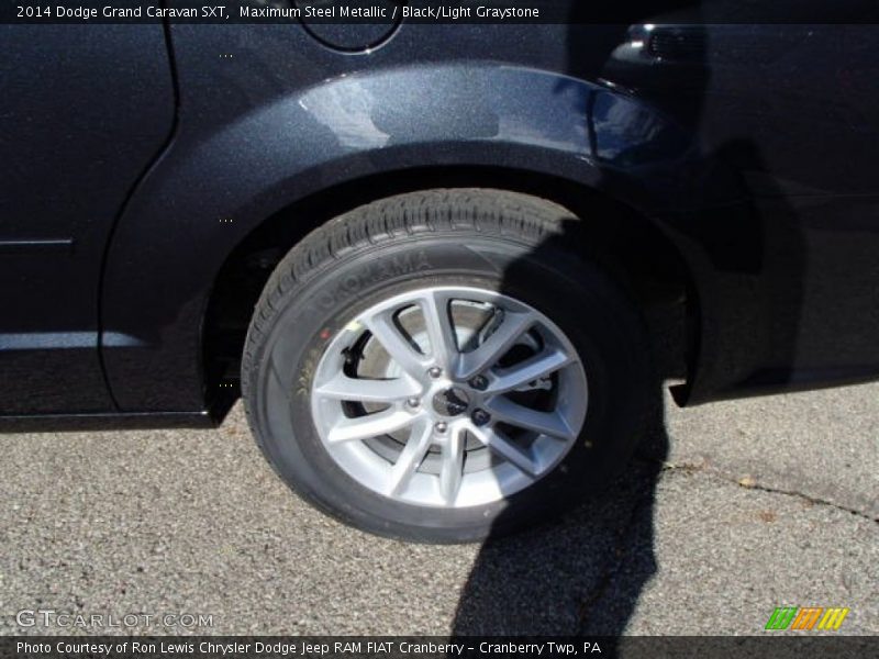 Maximum Steel Metallic / Black/Light Graystone 2014 Dodge Grand Caravan SXT