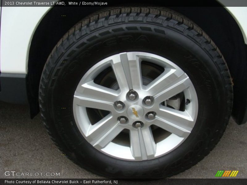 White / Ebony/Mojave 2013 Chevrolet Traverse LT AWD