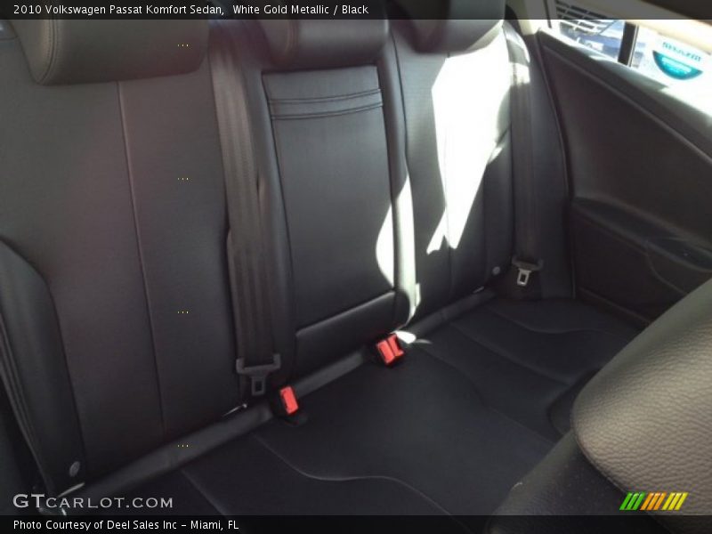 White Gold Metallic / Black 2010 Volkswagen Passat Komfort Sedan