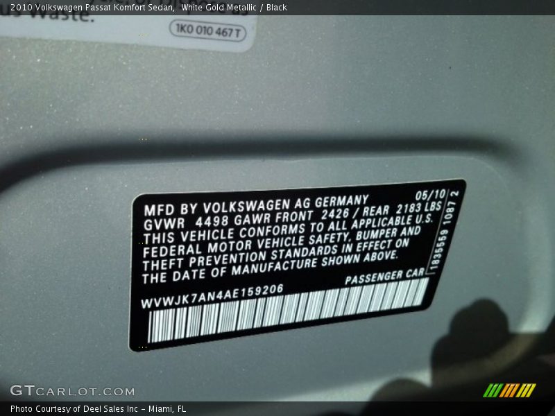 White Gold Metallic / Black 2010 Volkswagen Passat Komfort Sedan