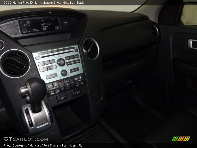 Alabaster Silver Metallic / Black 2011 Honda Pilot EX-L