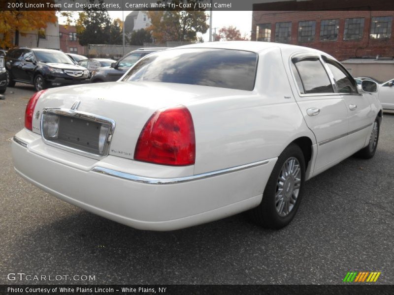 Ceramic White Tri-Coat / Light Camel 2006 Lincoln Town Car Designer Series