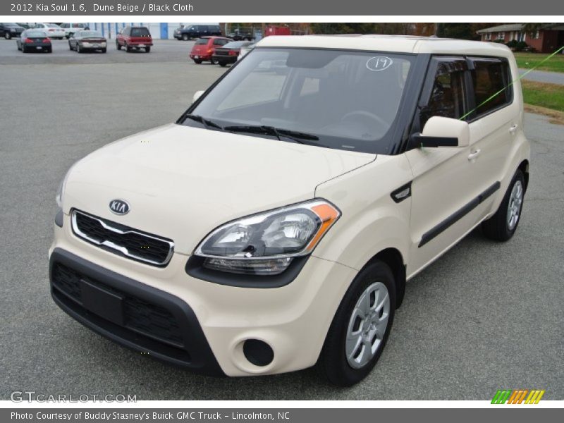 Dune Beige / Black Cloth 2012 Kia Soul 1.6