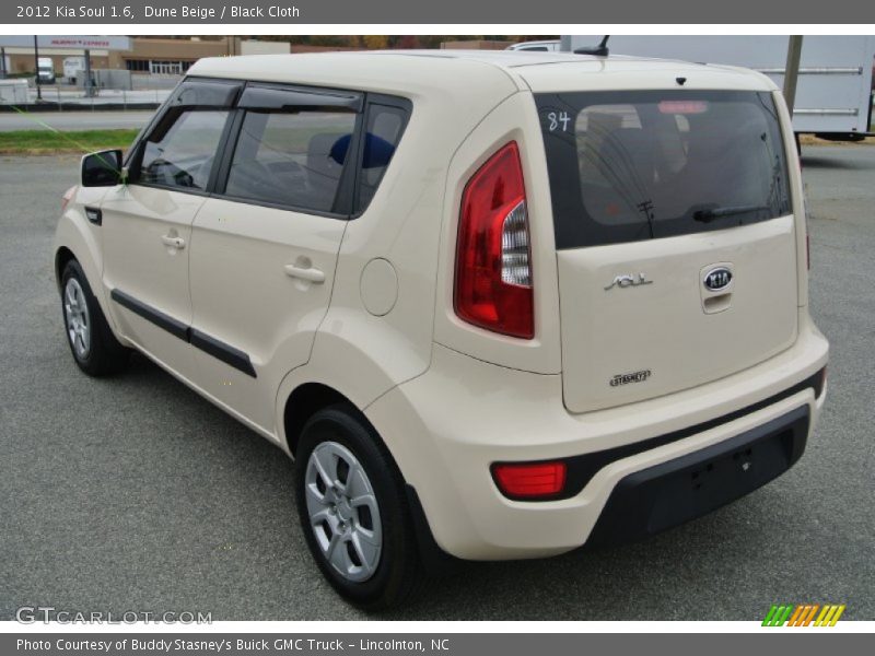 Dune Beige / Black Cloth 2012 Kia Soul 1.6