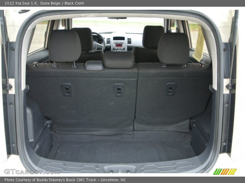 Dune Beige / Black Cloth 2012 Kia Soul 1.6