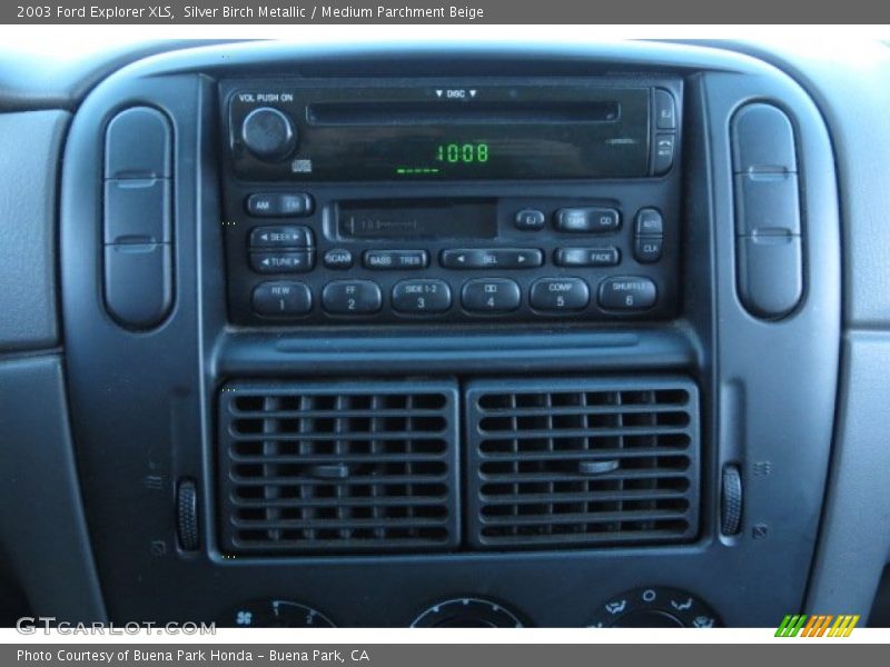 Silver Birch Metallic / Medium Parchment Beige 2003 Ford Explorer XLS