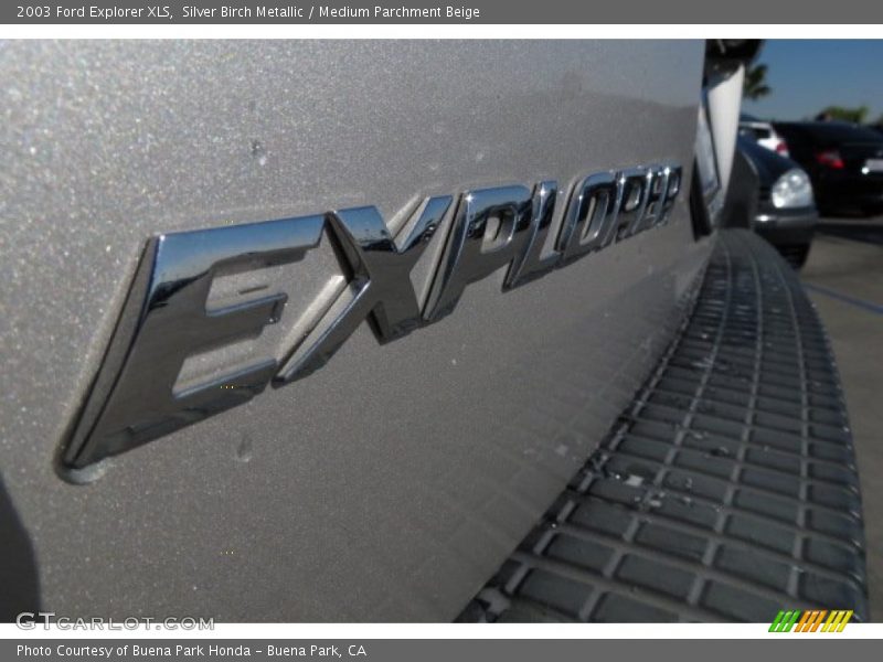 Silver Birch Metallic / Medium Parchment Beige 2003 Ford Explorer XLS