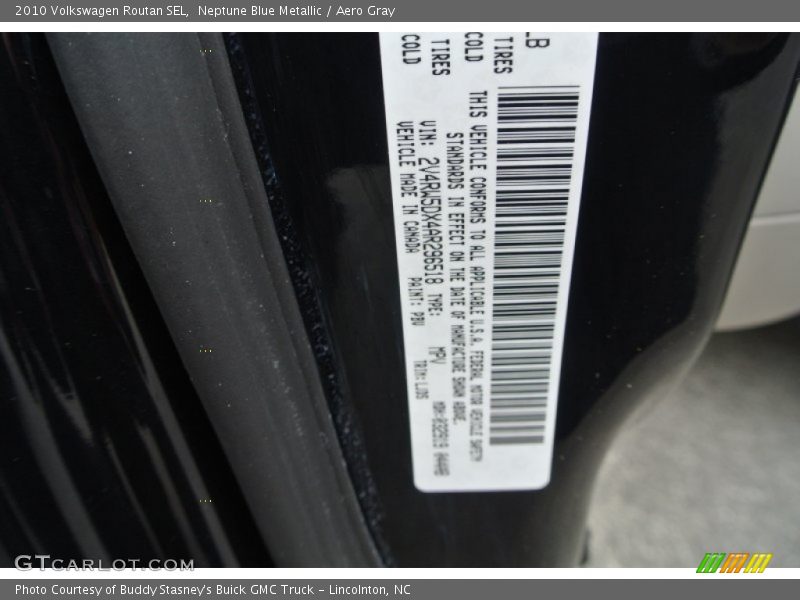 Neptune Blue Metallic / Aero Gray 2010 Volkswagen Routan SEL