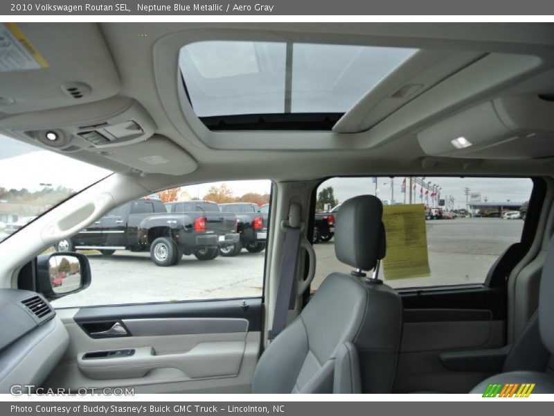 Neptune Blue Metallic / Aero Gray 2010 Volkswagen Routan SEL