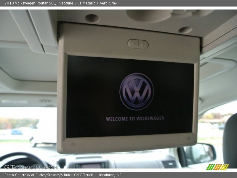 Neptune Blue Metallic / Aero Gray 2010 Volkswagen Routan SEL