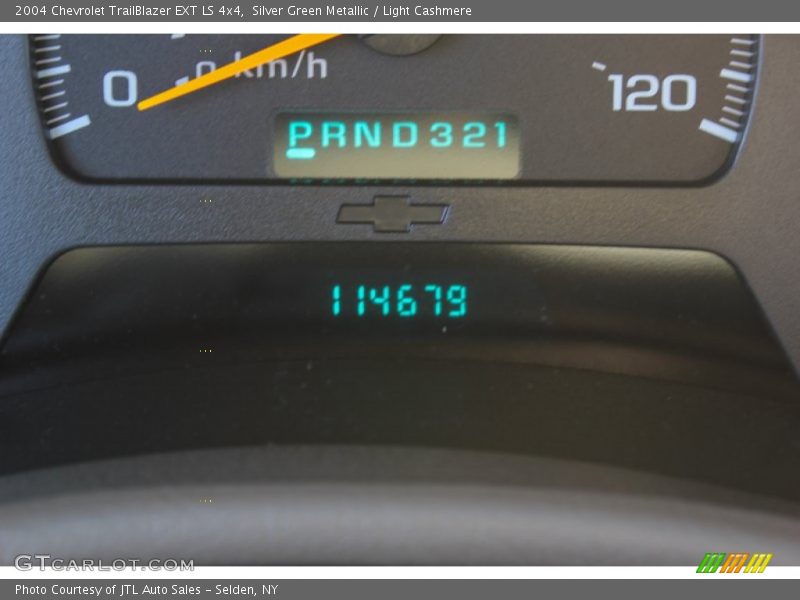 Silver Green Metallic / Light Cashmere 2004 Chevrolet TrailBlazer EXT LS 4x4