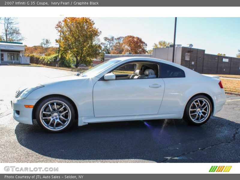 Ivory Pearl / Graphite Black 2007 Infiniti G 35 Coupe