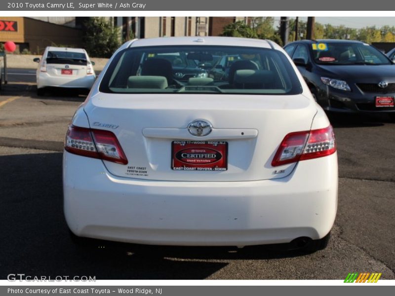 Super White / Ash Gray 2010 Toyota Camry LE