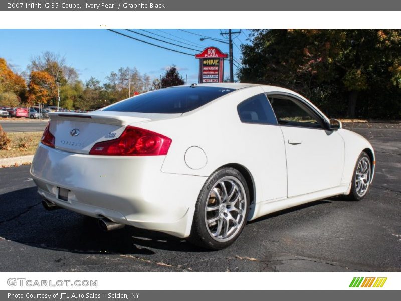 Ivory Pearl / Graphite Black 2007 Infiniti G 35 Coupe