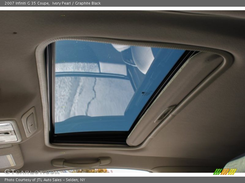 Ivory Pearl / Graphite Black 2007 Infiniti G 35 Coupe