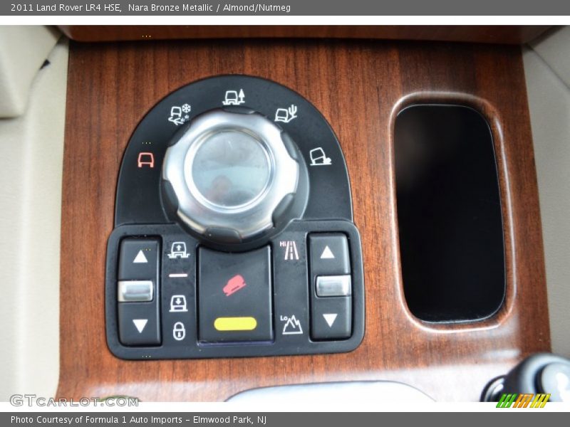 Nara Bronze Metallic / Almond/Nutmeg 2011 Land Rover LR4 HSE