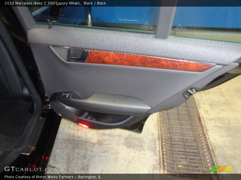 Black / Black 2010 Mercedes-Benz C 300 Luxury 4Matic