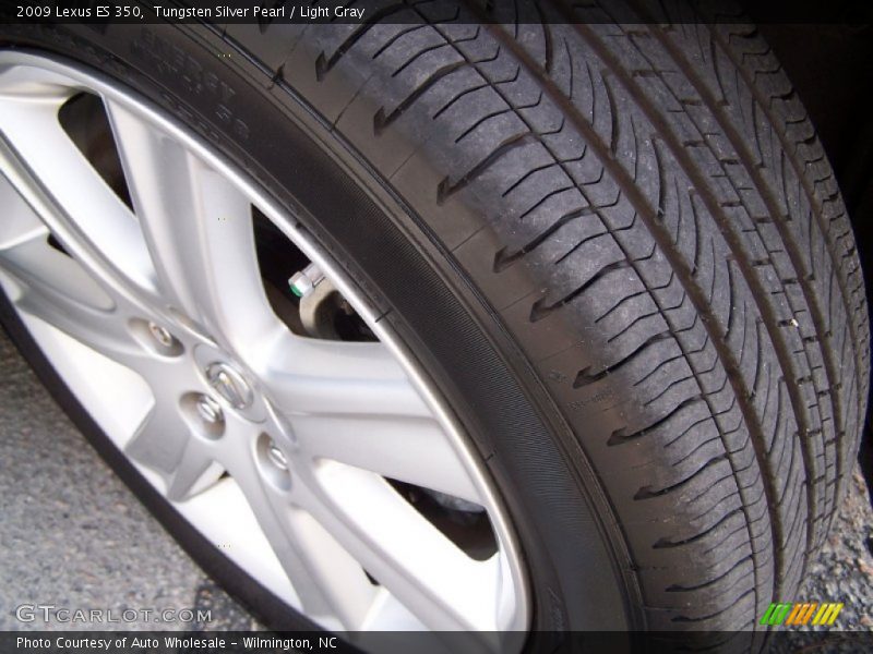 Tungsten Silver Pearl / Light Gray 2009 Lexus ES 350