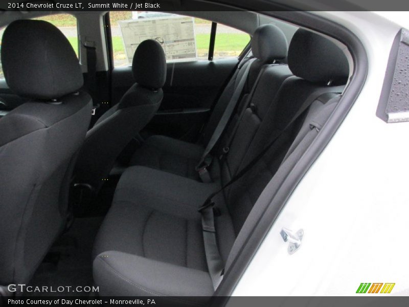 Summit White / Jet Black 2014 Chevrolet Cruze LT