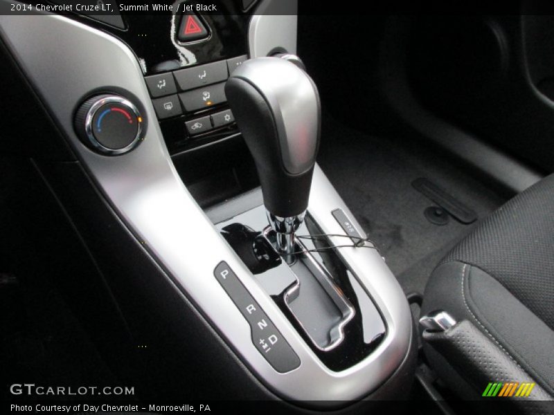 Summit White / Jet Black 2014 Chevrolet Cruze LT
