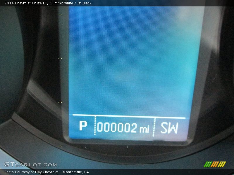 Summit White / Jet Black 2014 Chevrolet Cruze LT