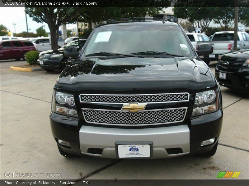 Black / Ebony 2010 Chevrolet Avalanche Z71 4x4