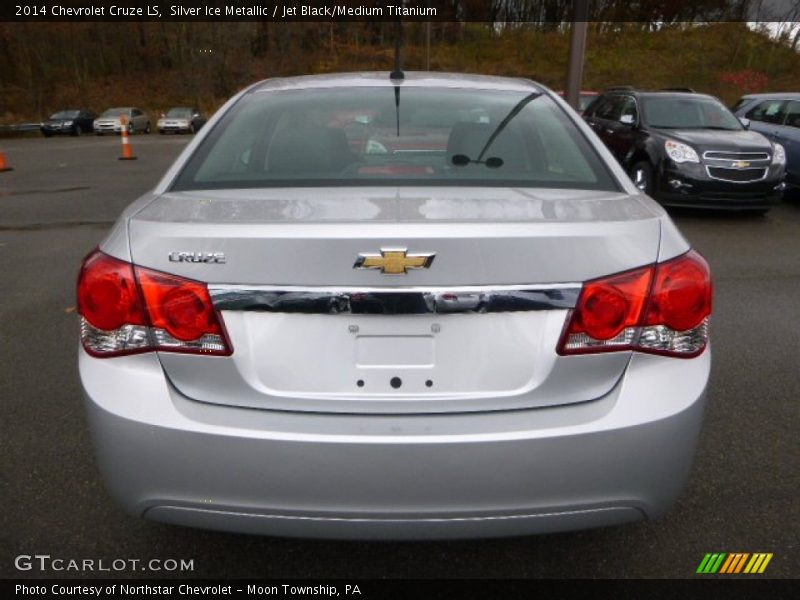 Silver Ice Metallic / Jet Black/Medium Titanium 2014 Chevrolet Cruze LS