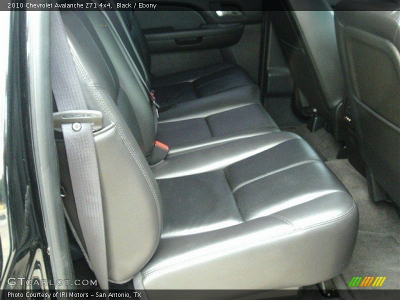 Black / Ebony 2010 Chevrolet Avalanche Z71 4x4