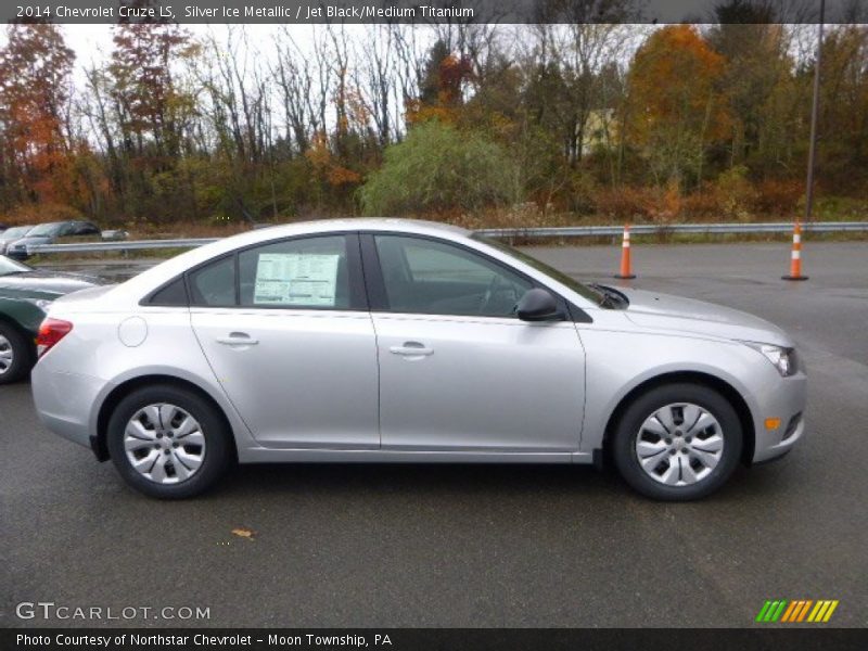 Silver Ice Metallic / Jet Black/Medium Titanium 2014 Chevrolet Cruze LS
