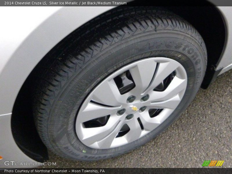 Silver Ice Metallic / Jet Black/Medium Titanium 2014 Chevrolet Cruze LS