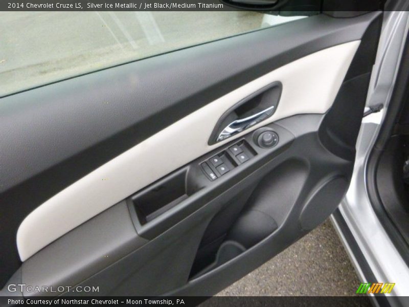 Silver Ice Metallic / Jet Black/Medium Titanium 2014 Chevrolet Cruze LS