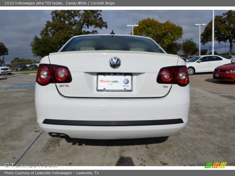 Candy White / Cornsilk Beige 2010 Volkswagen Jetta TDI Sedan