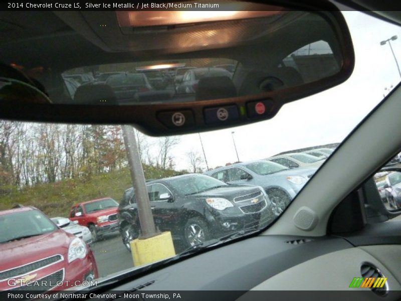 Silver Ice Metallic / Jet Black/Medium Titanium 2014 Chevrolet Cruze LS