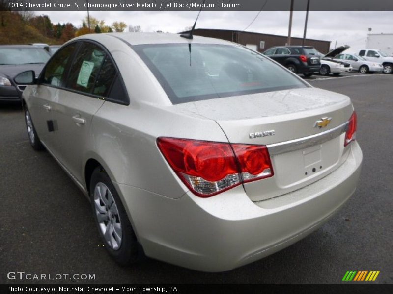 Champagne Silver Metallic / Jet Black/Medium Titanium 2014 Chevrolet Cruze LS