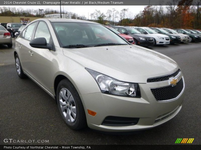 Champagne Silver Metallic / Jet Black/Medium Titanium 2014 Chevrolet Cruze LS