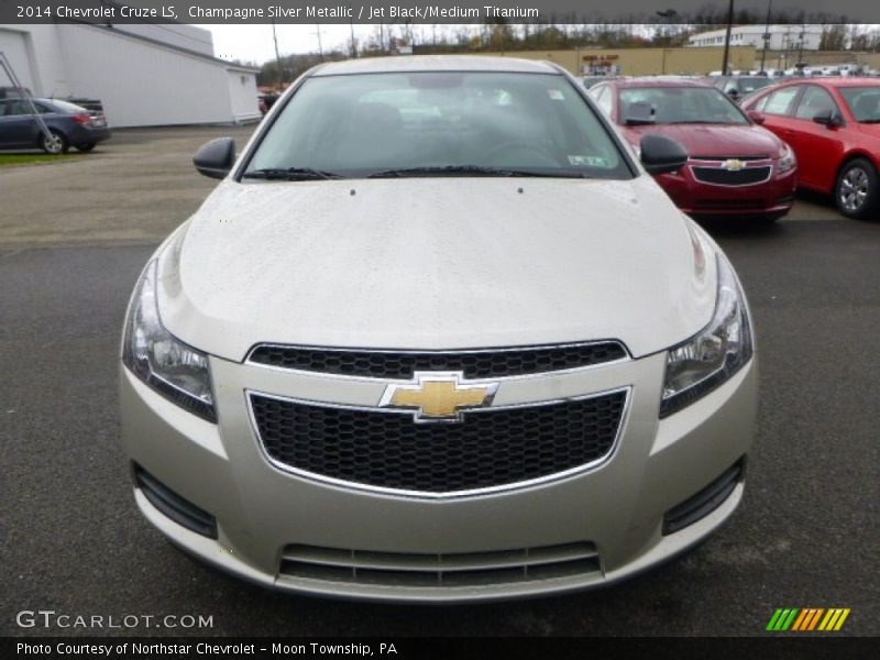 Champagne Silver Metallic / Jet Black/Medium Titanium 2014 Chevrolet Cruze LS