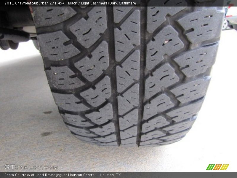 Black / Light Cashmere/Dark Cashmere 2011 Chevrolet Suburban Z71 4x4