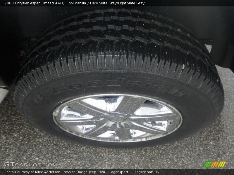 Cool Vanilla / Dark Slate Gray/Light Slate Gray 2008 Chrysler Aspen Limited 4WD