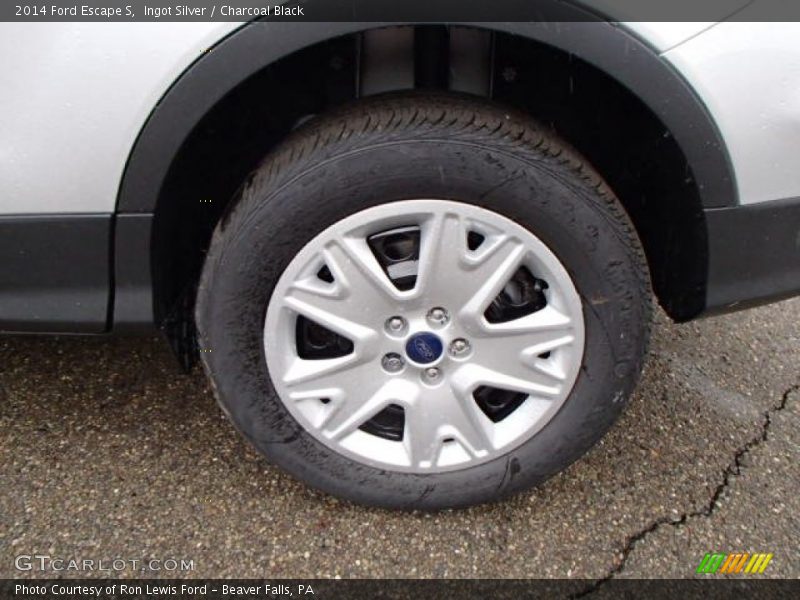 Ingot Silver / Charcoal Black 2014 Ford Escape S