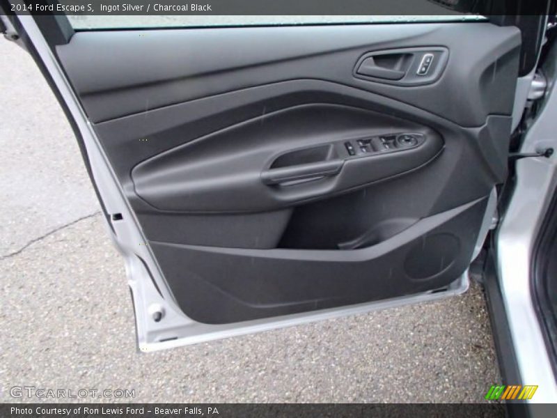 Ingot Silver / Charcoal Black 2014 Ford Escape S