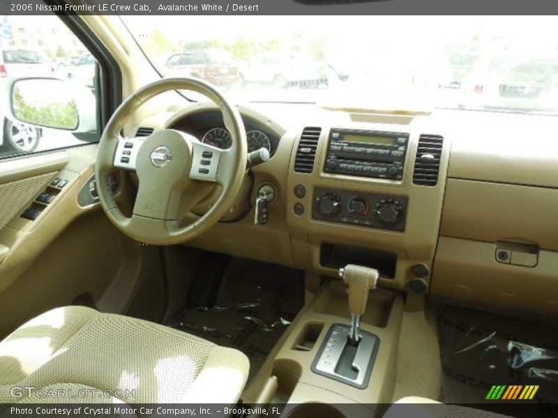 Avalanche White / Desert 2006 Nissan Frontier LE Crew Cab